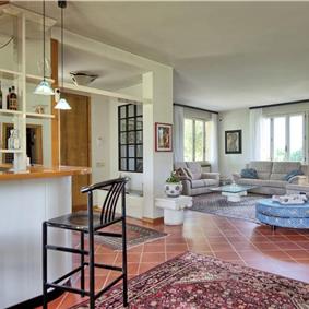 3 bedroom villa with pool and tennis court near Florence, sleeps 6